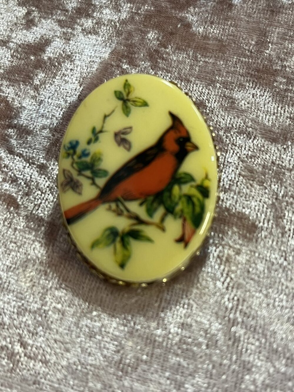 Unbranded Size OSFM Vintage Cardinal Bird Brooch Pin with Floral Design on Yello